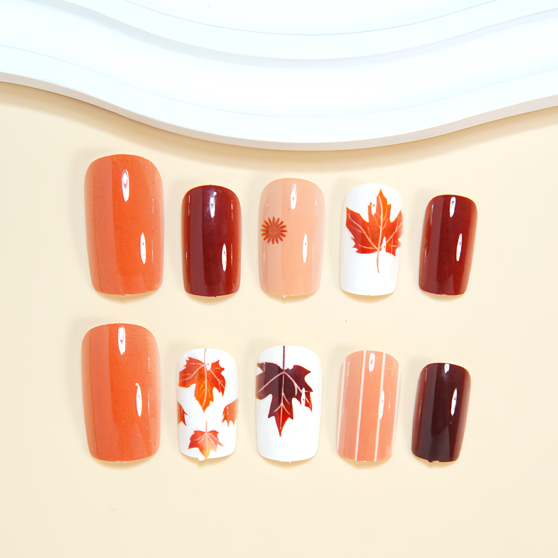 Faux ongles de taille moyenne  - Nail Art Press On avis et prix