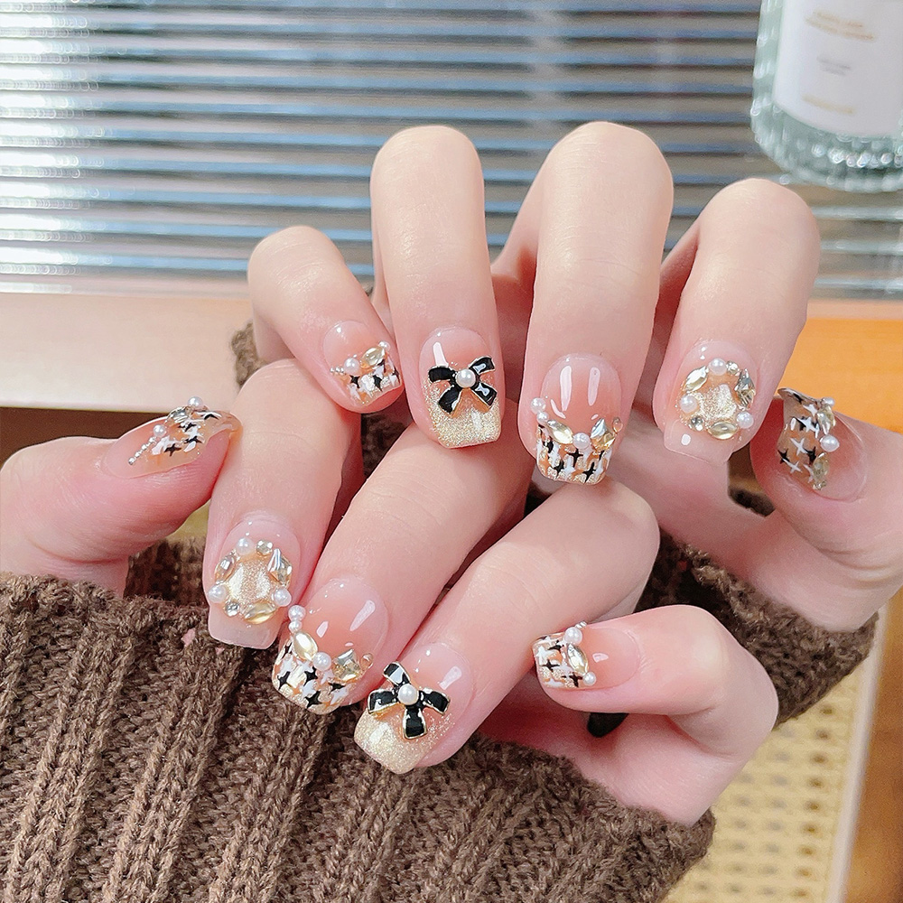 Kit de 10 faux ongles trapézoï - Nail Art Orange avis et prix